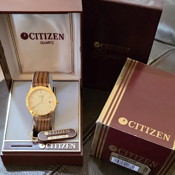 Vintage Citizen Men's Watch W/Date & Leather Strap - Gold and Brown